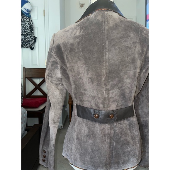 Women’s Brown Beautiful Tréo Jolie Suade Long Sleeve Jacket 🤎 - Picture 16 of 17